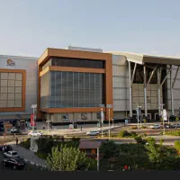 فروش-مغازه-رو-به-روی-پله-برقی-در-مجتمع-مگامال