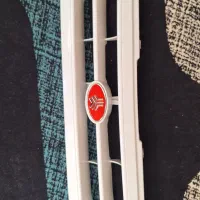 جلو پنجره پراید