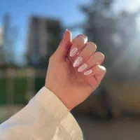 کاشت ناخن و پدیکور