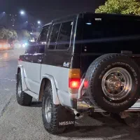 پاترول دو در مشکی نقره ای مدل ۷۷