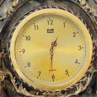 ساعت ایستاده آبنما دار