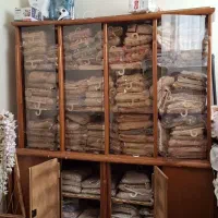 کتابخانه و بوفه ظروف