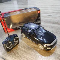 ماشین کنترلی مدل famous carلندروور مشکی