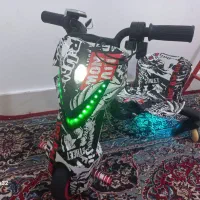 اسکوتر برقی|دوچرخه، اسکیت، اسکوتر|لامرد, |دیوار