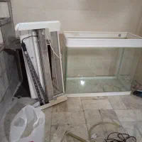آکواریوم با تمام لوازم