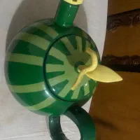 کتری سوت زن که با جوشیدن آب سوت میزند