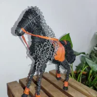 فررش مجسمه سیمی اسب