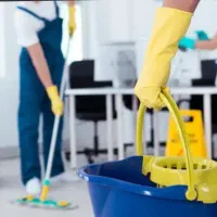 برف روبی پشت بام ،نظافت آپارتمان