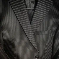 کت و شلوار مشکی راه راه مجلسی در حد نو