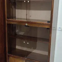 کمد کتاب‌خانه محکم و نو