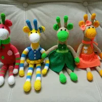 عروسک زرافه شاخ دار|صنایع دستی و سایر لوازم تزئینی|شیراز, زرهی|دیوار