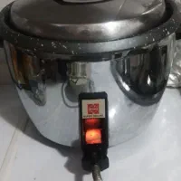 فروش ویژه چند تا وسیله برقی نو ودر حد نو|اجاق گاز و لوازم برقی پخت‌وپز|شاهین‌شهر, شهرک گلدیس|دیوار