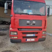 یک دستگاه کشنده مان۴۶۰ اتومات