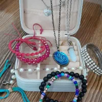 دستبند گردنبد پابند بدلیجات