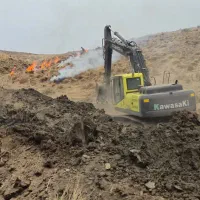 بیل مکانیکی و لودر آماده کار ، ملایر همدان و حومه