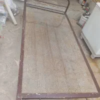 تخت آهنی حیاطی باغی رستورانی|تخت و سرویس خواب|شاهینشهر, شهرک گلدیس|دیوار