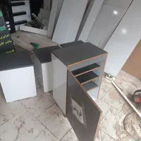 صندلی   و  جاکفشی