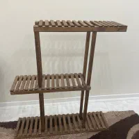 استند چوبی وگلدان