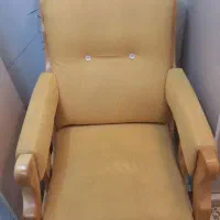 یک عدد مبل تک نفره