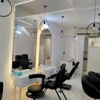 اپلاسیون رنگ و لایت میکاپ و شنیون اصلاح کوتاهی مو|خدمات آرایشگری و زیبایی|مشهد, آزادشهر|دیوار