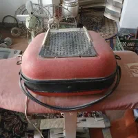 تعدادی رادیو قدیمی