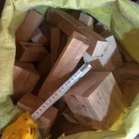 چوب ضایعات چوب گردو چوب برای سوزاندن ذغال آتش زغال