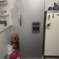 یخچال پارس در حد نو بدون خط و خش مناسب جهیزیه