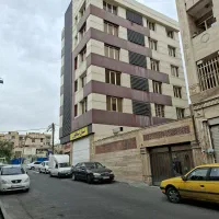 استخدام منشی و مدیر دفتر
