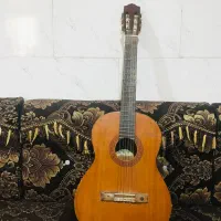 گیتار c40سالم‌