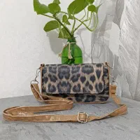 تعدادی کیف نو|کیف، کفش، کمربند|اسلامشهر, شهرک قائمیه|دیوار