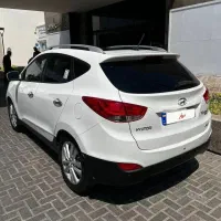 توسان ۲۰۱۳ بی رنگ