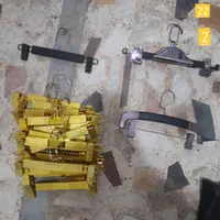 یک مجموعه متنوع از چوبکار (چوب لباسی) کارکرده|بندرخت و رخت‌آویز|رشت, گلسار|دیوار