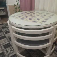میز ناهار خوری کم جا چهار نفره