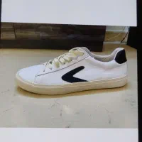 کتونی از برند سوئدی Boomerang سایز ۴۵