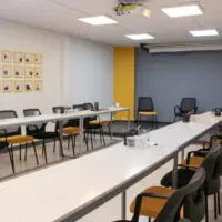 فضای آموزشی راتین|اجارهٔ کوتاه‌مدت دفتر کار و فضای آموزشی|تهران, عباس‌آباد|دیوار