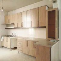 آپارتمان80متری -طبقه اول- بالکن- خ 24 متری