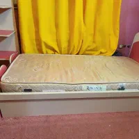 کمد  و تختخواب و  میز مطالعه|تخت و سرویس خواب|لاهیجان, انقلاب|دیوار