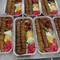 رستوران وتهیه غذا . ناهار وشام