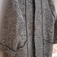 کت پائیزه|لباس|بروجن, |دیوار