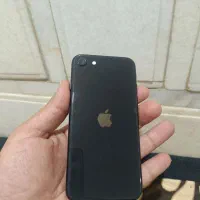 چندتا گوشی (آیفون se.پوکوc71)و پاور بانک