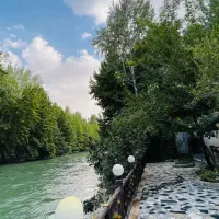 اجاره ساحلی لب اب باغ بهادران|اجارهٔ کوتاه‌مدت ویلا و باغ|باغ بهادران, |دیوار