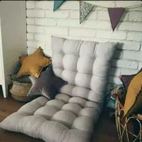 دخت لحاف و تشک و بالشت