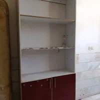 قفسه کتاب .ویترین فروشگاهی