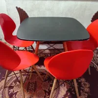 میز غذا خوری ۴نفره نو سالم