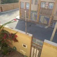 نیم-طبقه-شیک-با-نور-کافی