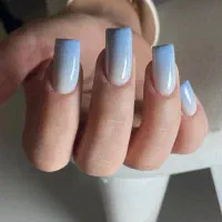 خدمات کاشت ناخن تخصصی واموزش ناخن