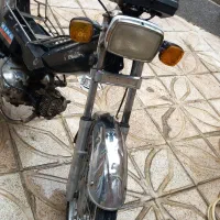 موتور سیکلت ۷۰ پیشرو