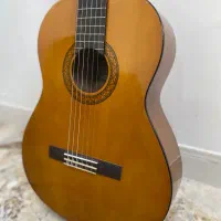 گیتار یاماها C40