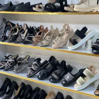 واگذاری مغازه با کیف کفش دکور