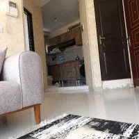 به یک نظافتچی تمیز
